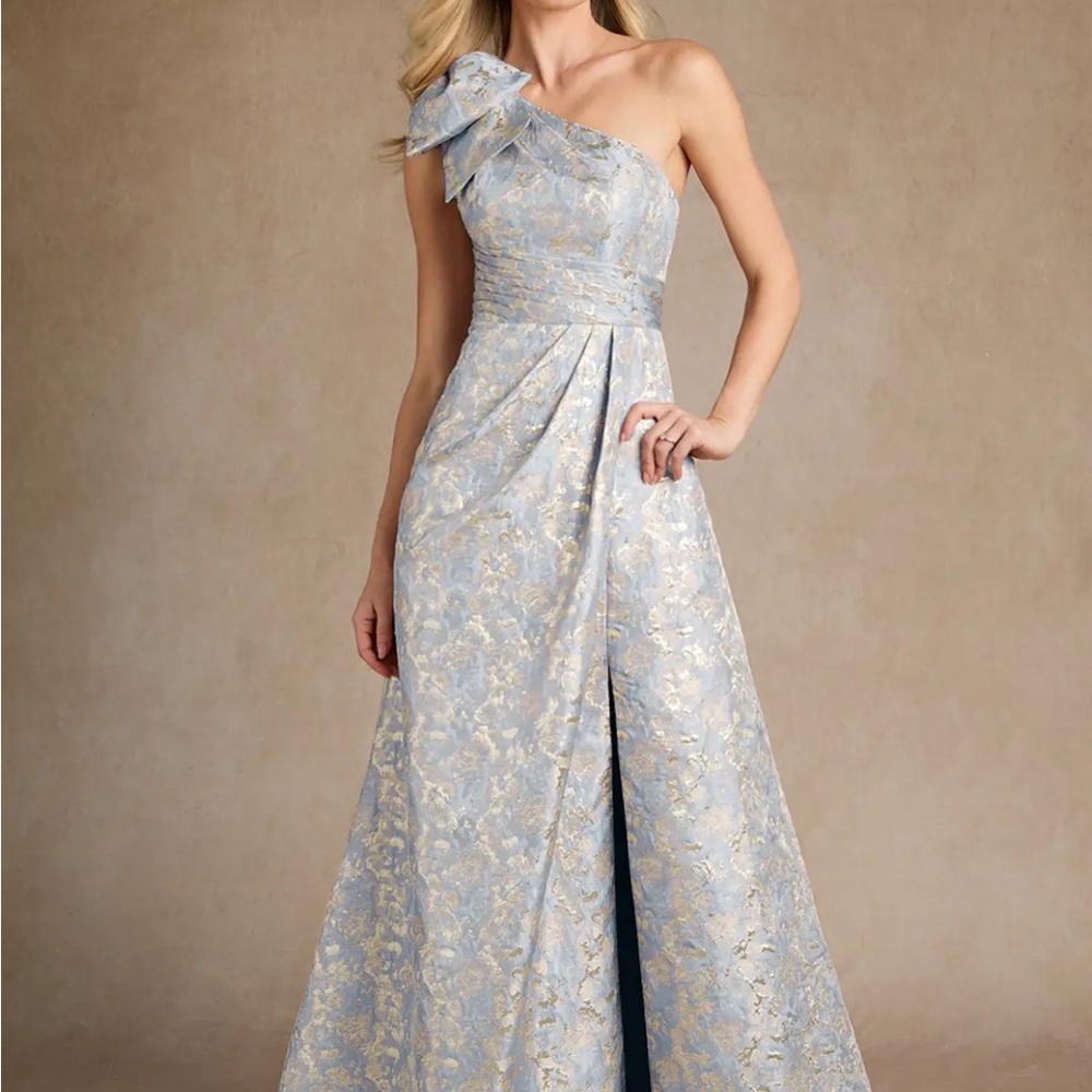 A-Line One Shoulder Jacquard Dress size 10 never worn.